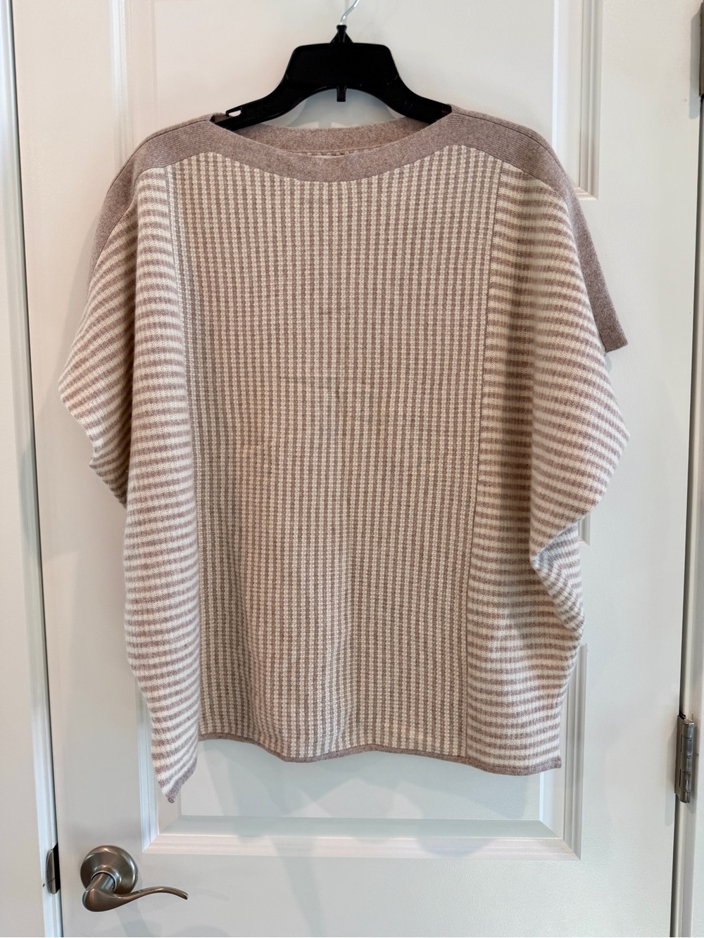 Club Monaco Women’s Beige & Brown Striped 100% Cashmere Sweater Top sz S